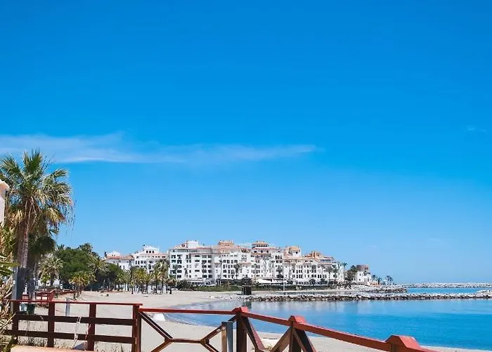 Puerto Banus Lola アパート マルベーリャ